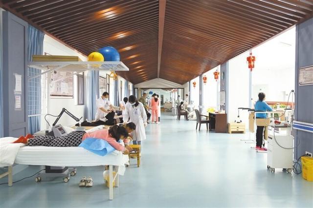 师宗县中医医院全面提升服务水平 让中医瑰宝护佑百姓健康